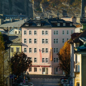 Гостиница Hotel Vier Jahreszeiten Salzburg  Зальцбург